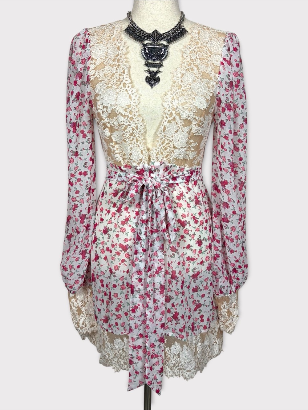 For Love & Lemons Melrose Lace Floral Robe Medium Feminine Romantic Coquette